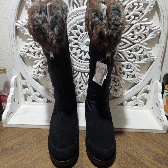 NEW Lands End Women's Black Winter Boots with Faux Fur Trim Womans - Picture 6 of 10